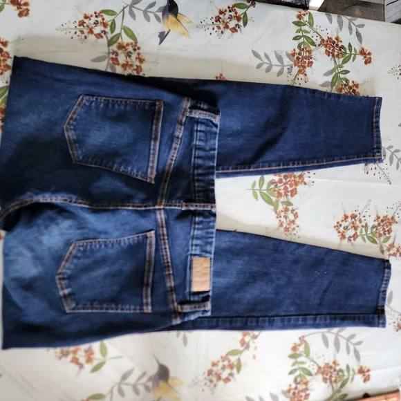 NUC BLUENOTES denium jeans Selena curvy high rise skinny , size 12 - Picture 6 of 9